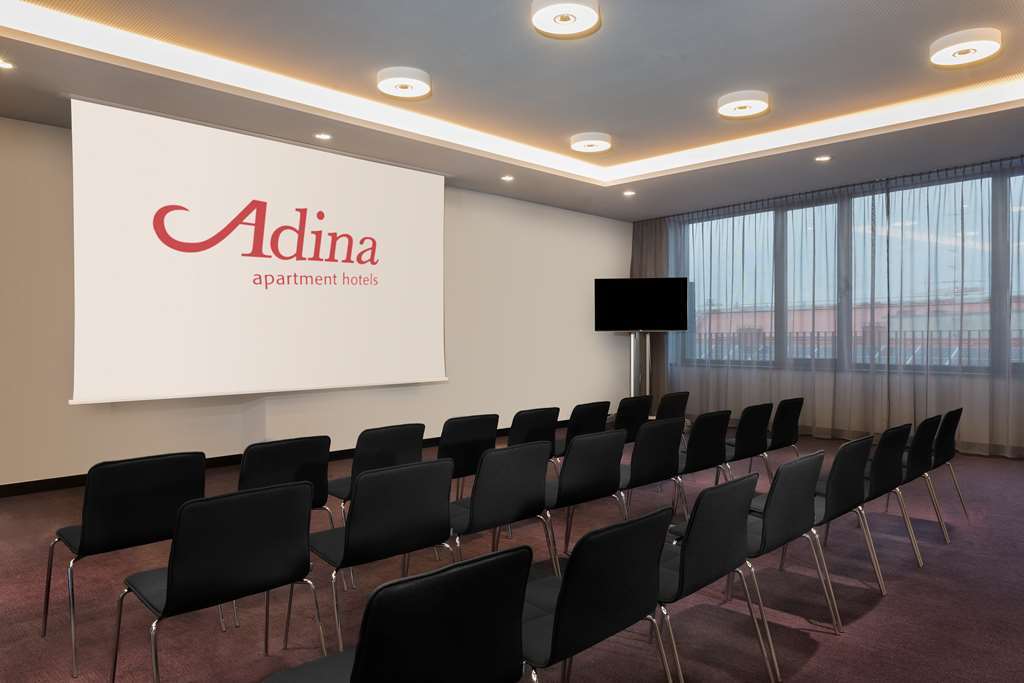 Adina Apartment Hotel Nürnberg Konforlar fotoğraf